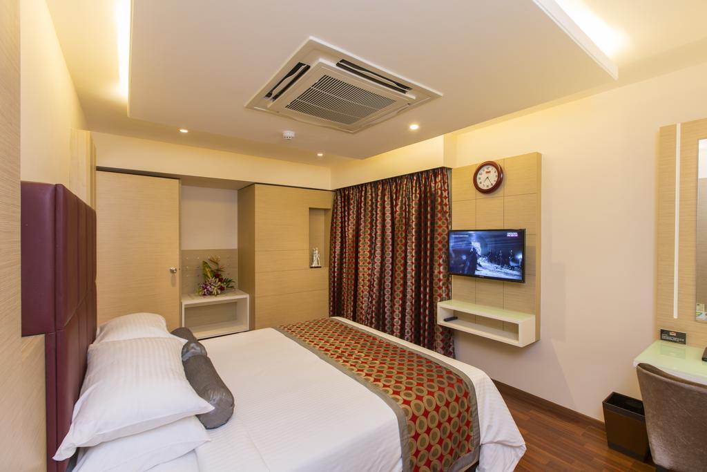 The President Hotel Hubli Exterior photo